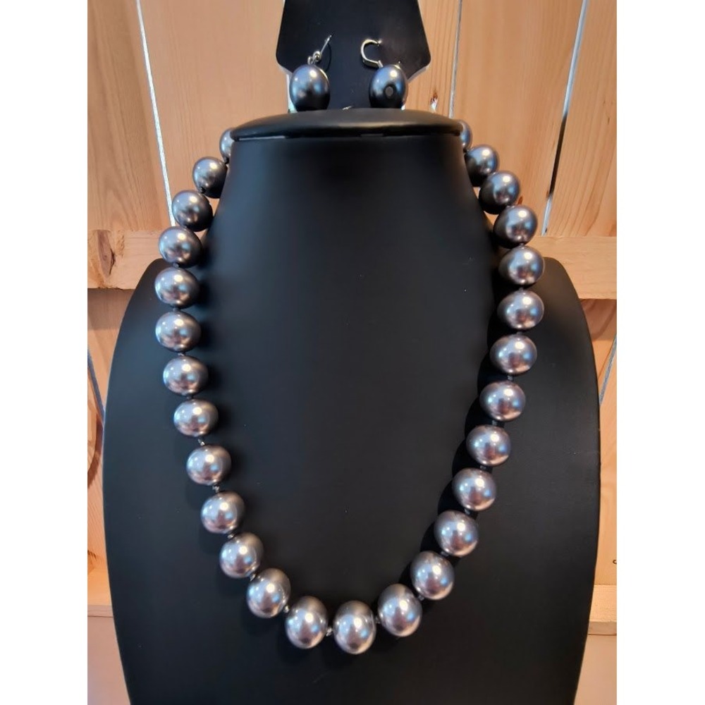 HC Gunmetal Faux Pearl Necklace and‎ Earring Set Silver Tone Extender 17-20 Inch